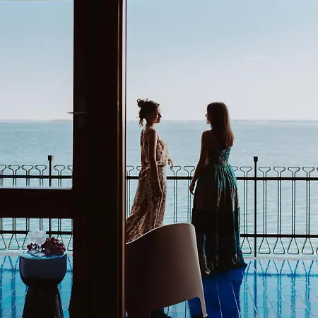 Dolcevita Villa Moniga del Garda